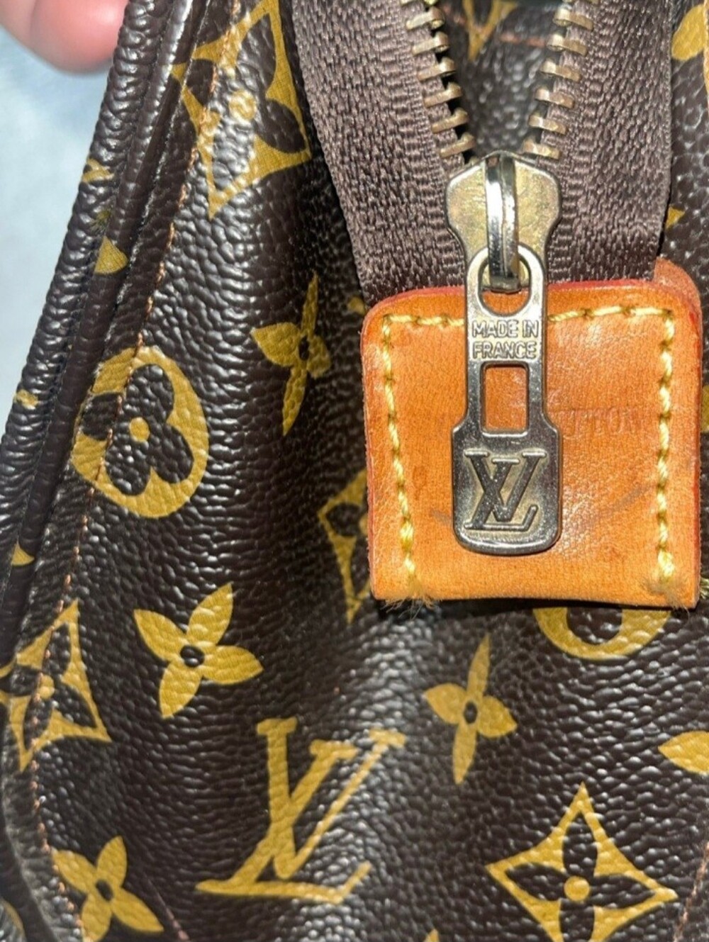 LV VINTAGE HAND BAG. 60's or 70's ? - Picture 4 of 13
